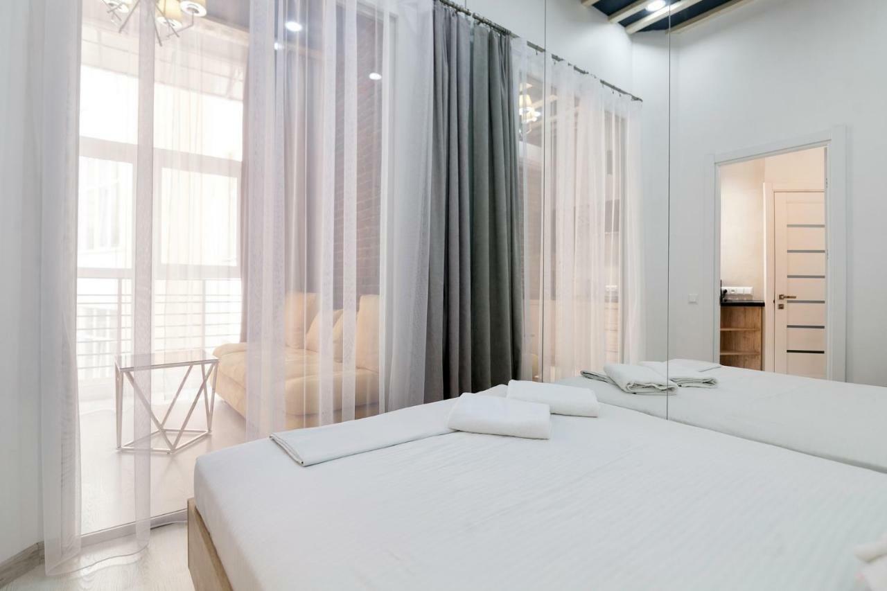 Leogrand One-Bedroom Apartments On Tugan-Baranovskogo 24 Лвив Екстериор снимка