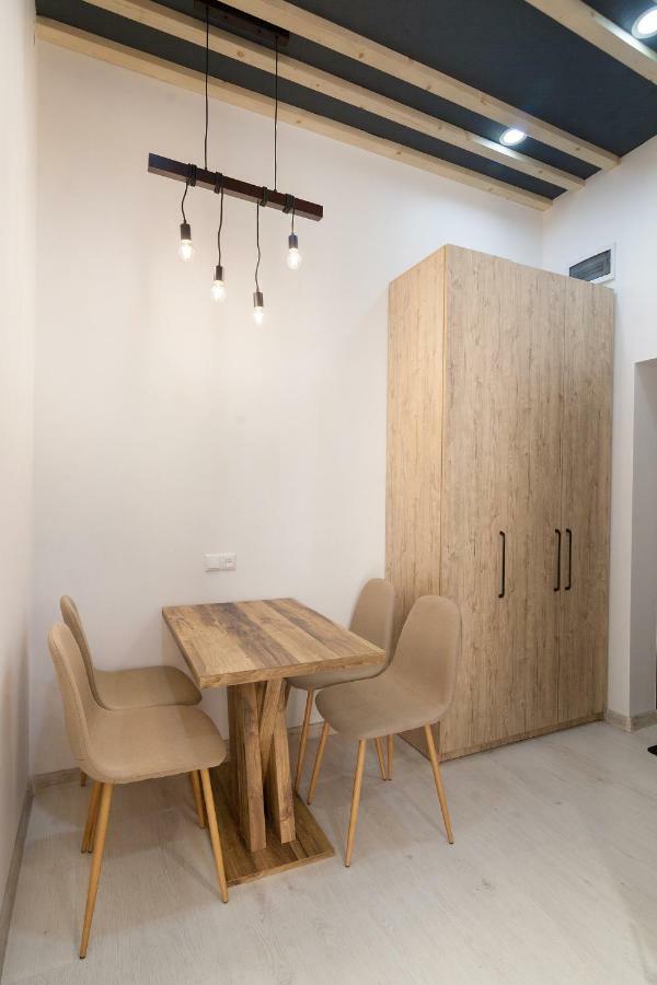 Leogrand One-Bedroom Apartments On Tugan-Baranovskogo 24 Лвив Екстериор снимка